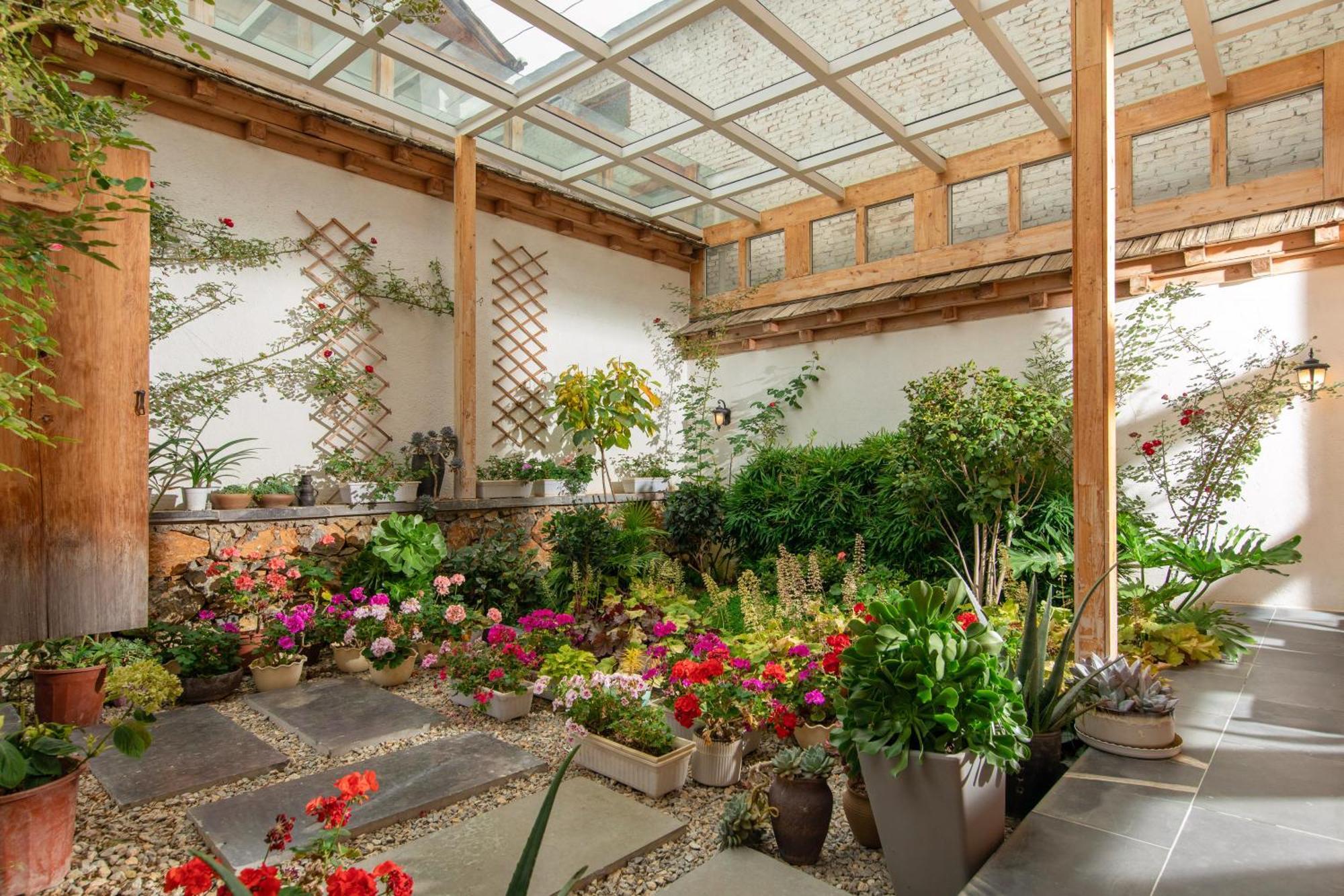 Courtyard Shangri-La 藏舍小院 Exterior foto