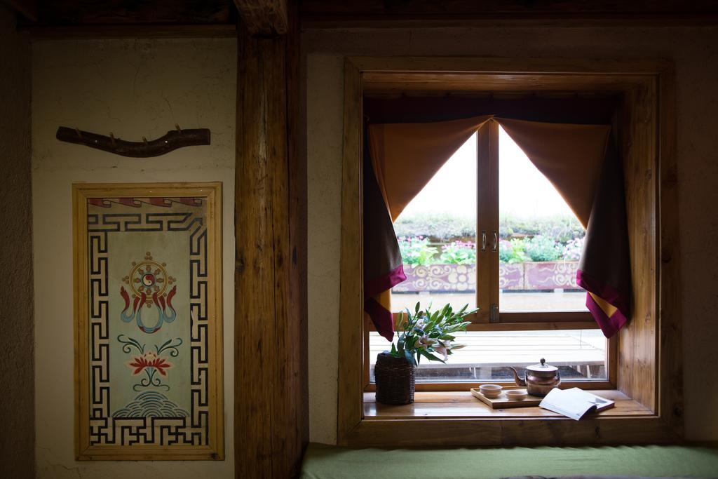 Courtyard Shangri-La 藏舍小院 Exterior foto